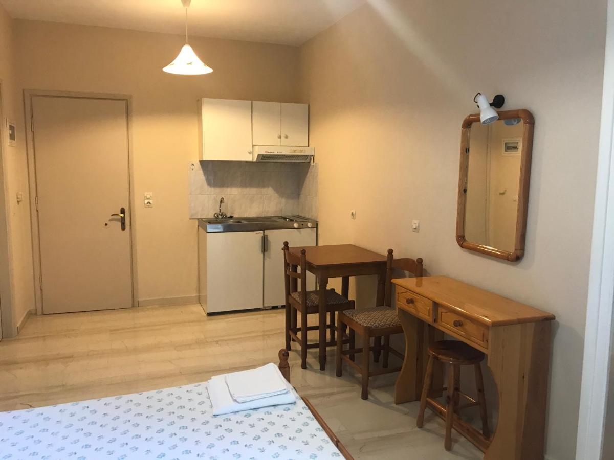 Marinos Studios Poros  Dış mekan fotoğraf